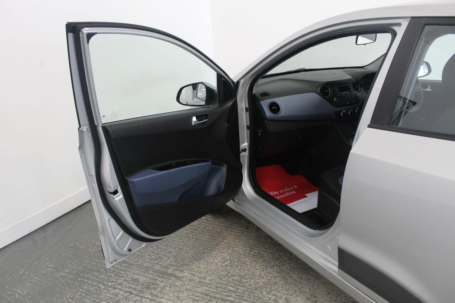 Used Hyundai i10 2014 for sale - 77937936: Photo 26