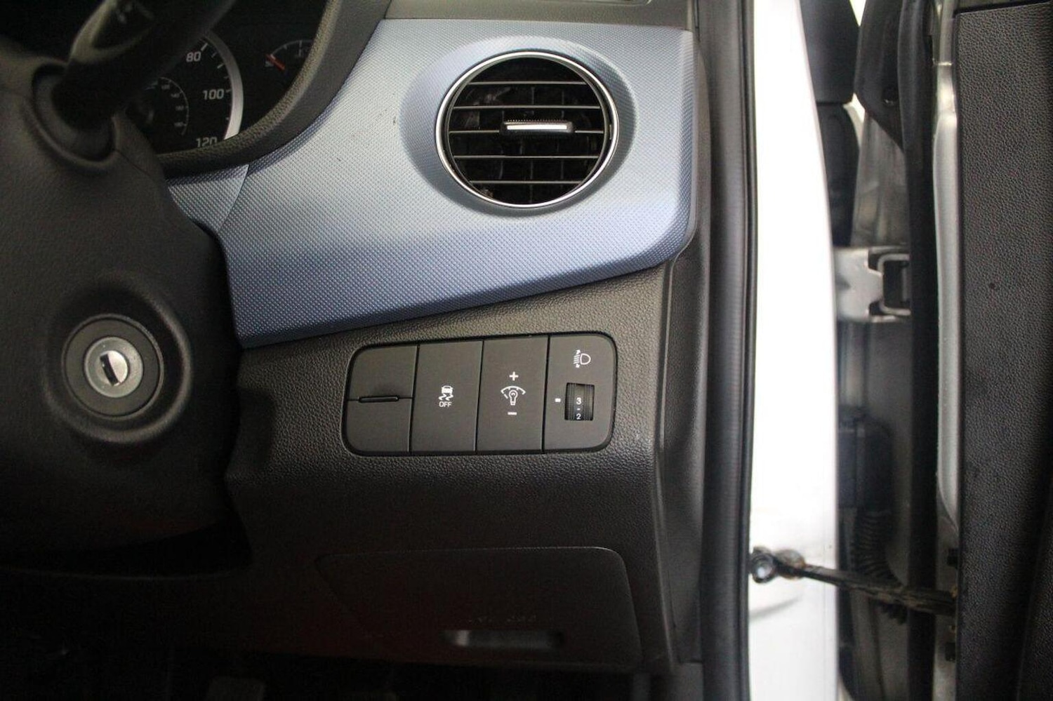 Used Hyundai i10 2014 for sale - 77937936: Photo 44