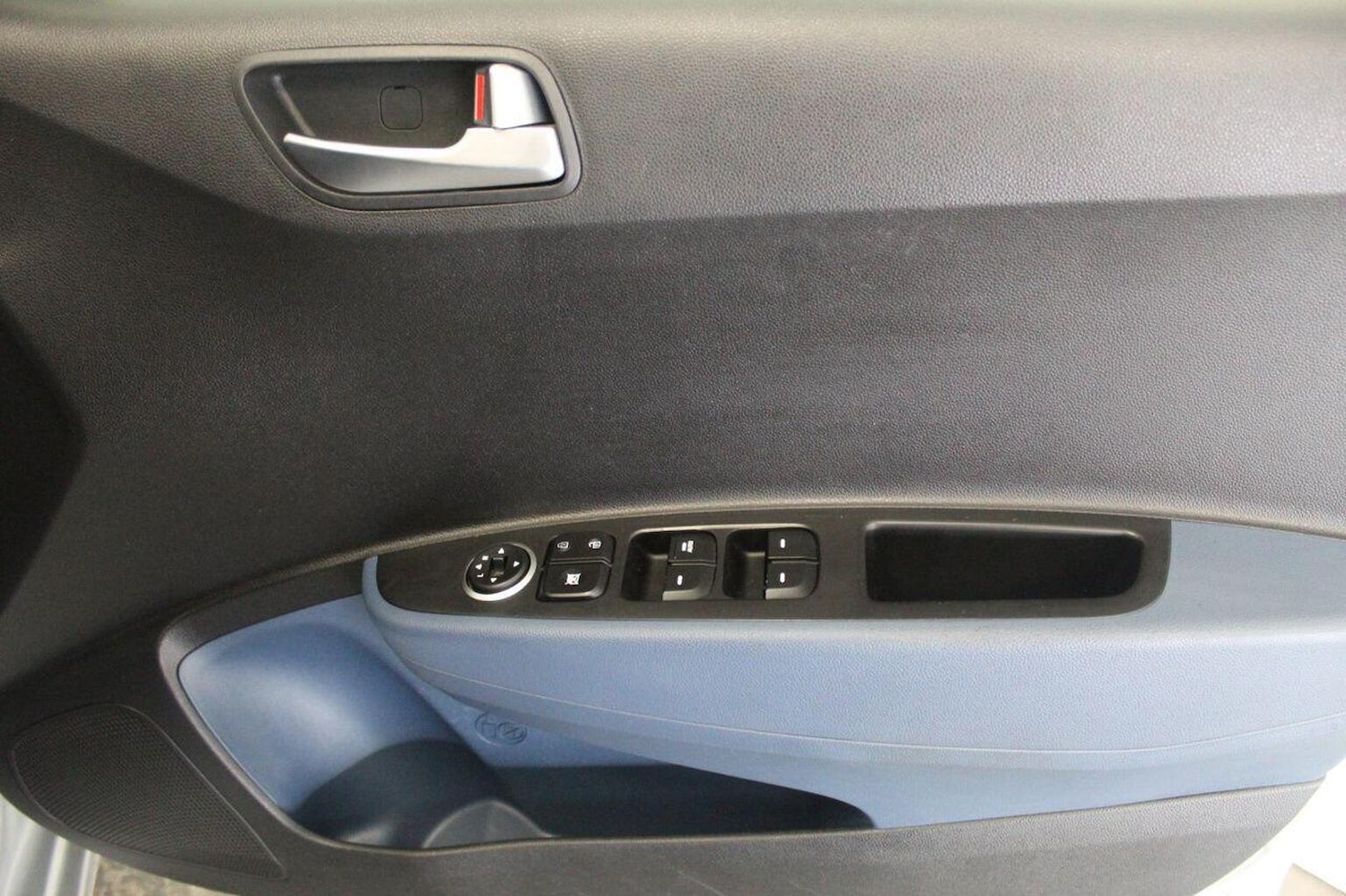 Used Hyundai i10 2014 for sale - 77937936: Photo 45