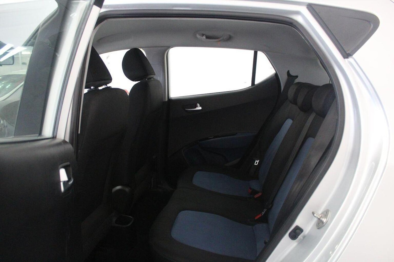 Used Hyundai i10 2014 for sale - 77937936: Photo 48