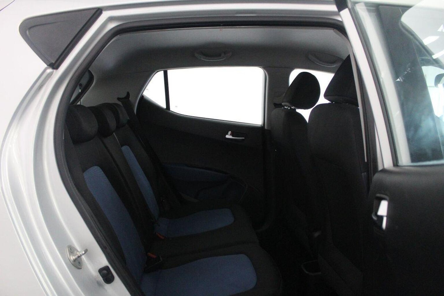 Used Hyundai i10 2014 for sale - 77937936: Photo 49