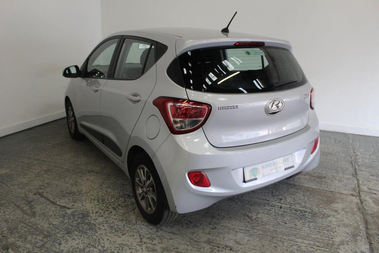 Used Hyundai i10 2014 for sale - 77937936: Photo 7