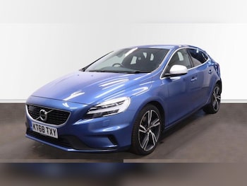 Used Volvo V40 2019 for sale - 79251734: Photo