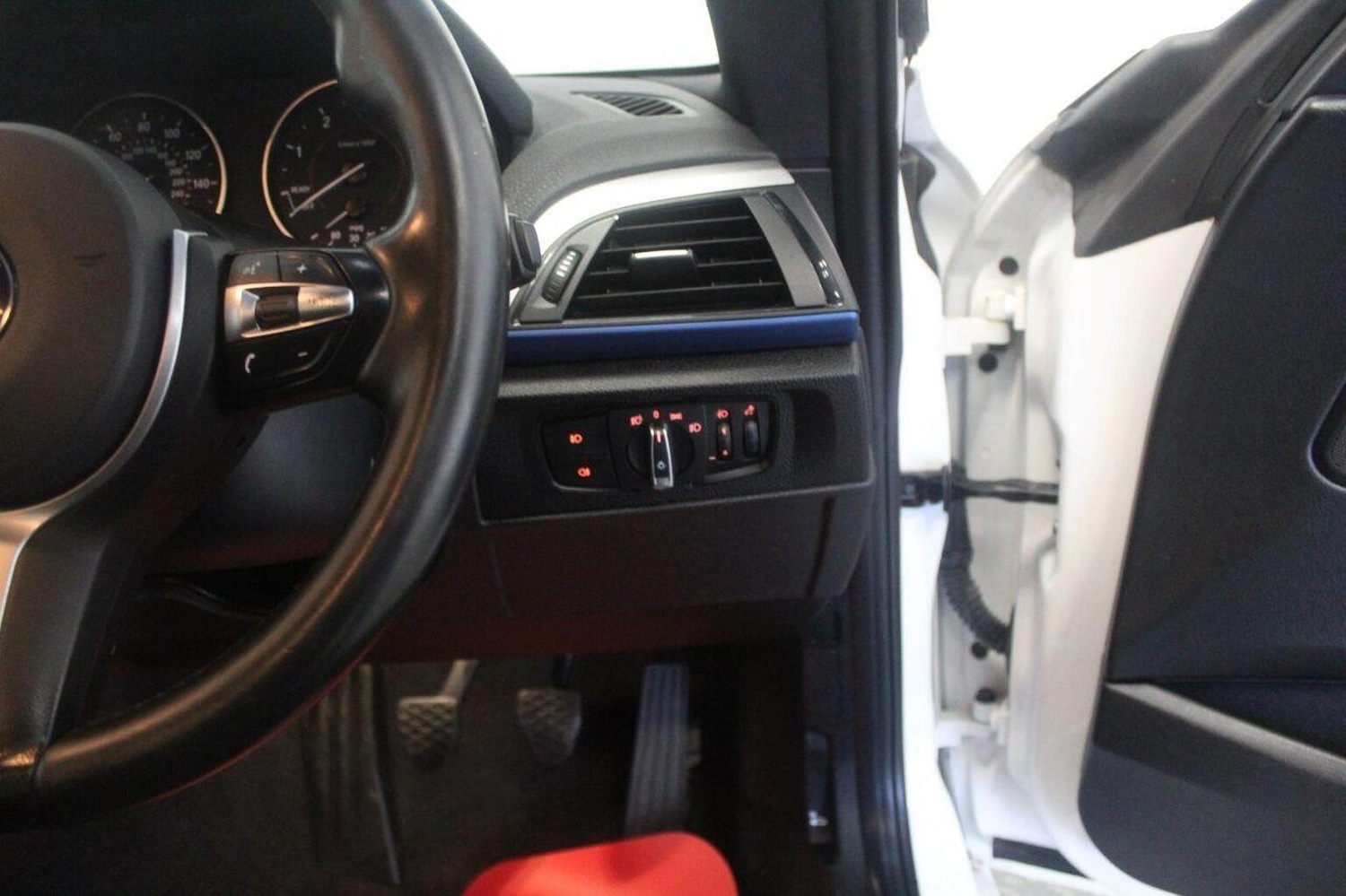 Used BMW 2 Series 2015 for sale - 77937831: Photo 46