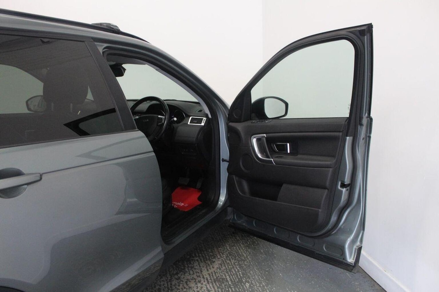 Used Land Rover Discovery Sport 2015 for sale - 77213408: Photo 27