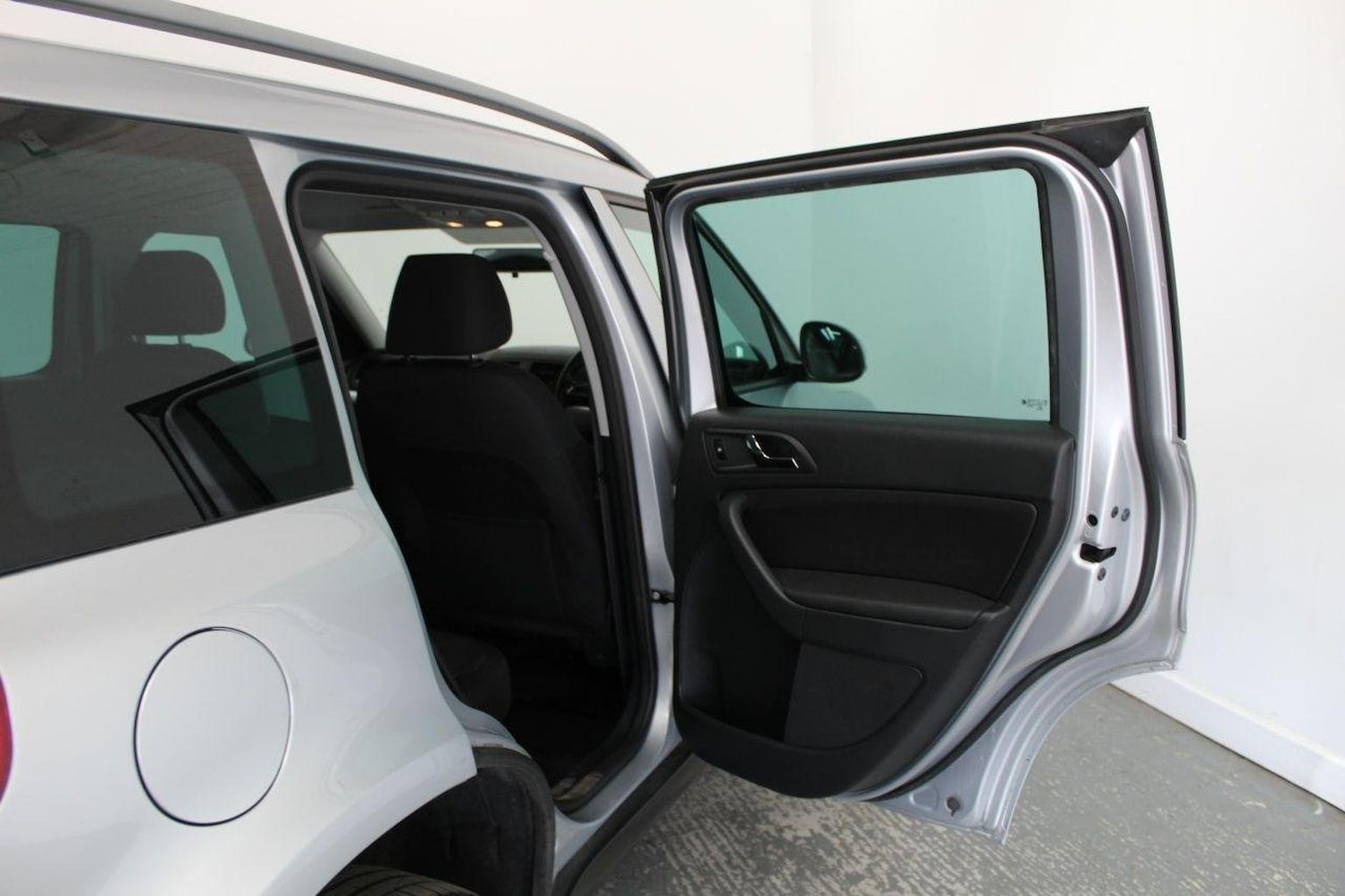 Vehicle 25