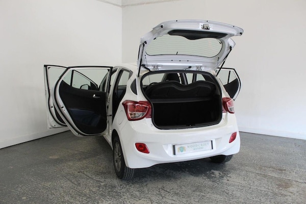 Used Hyundai i10 2014 for sale - 75746705: Photo 19