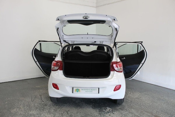 Used Hyundai i10 2014 for sale - 75746705: Photo 21