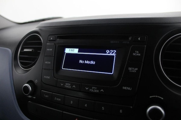 Used Hyundai i10 2014 for sale - 75746705: Photo 34