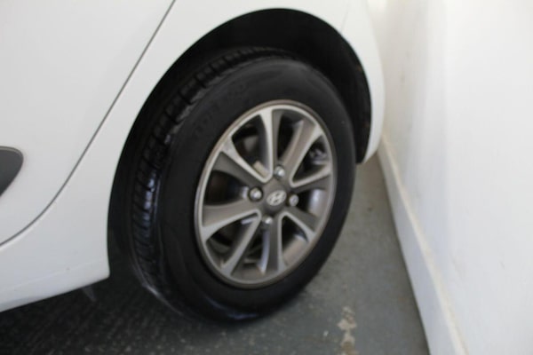 Used Hyundai i10 2014 for sale - 75746705: Photo 53