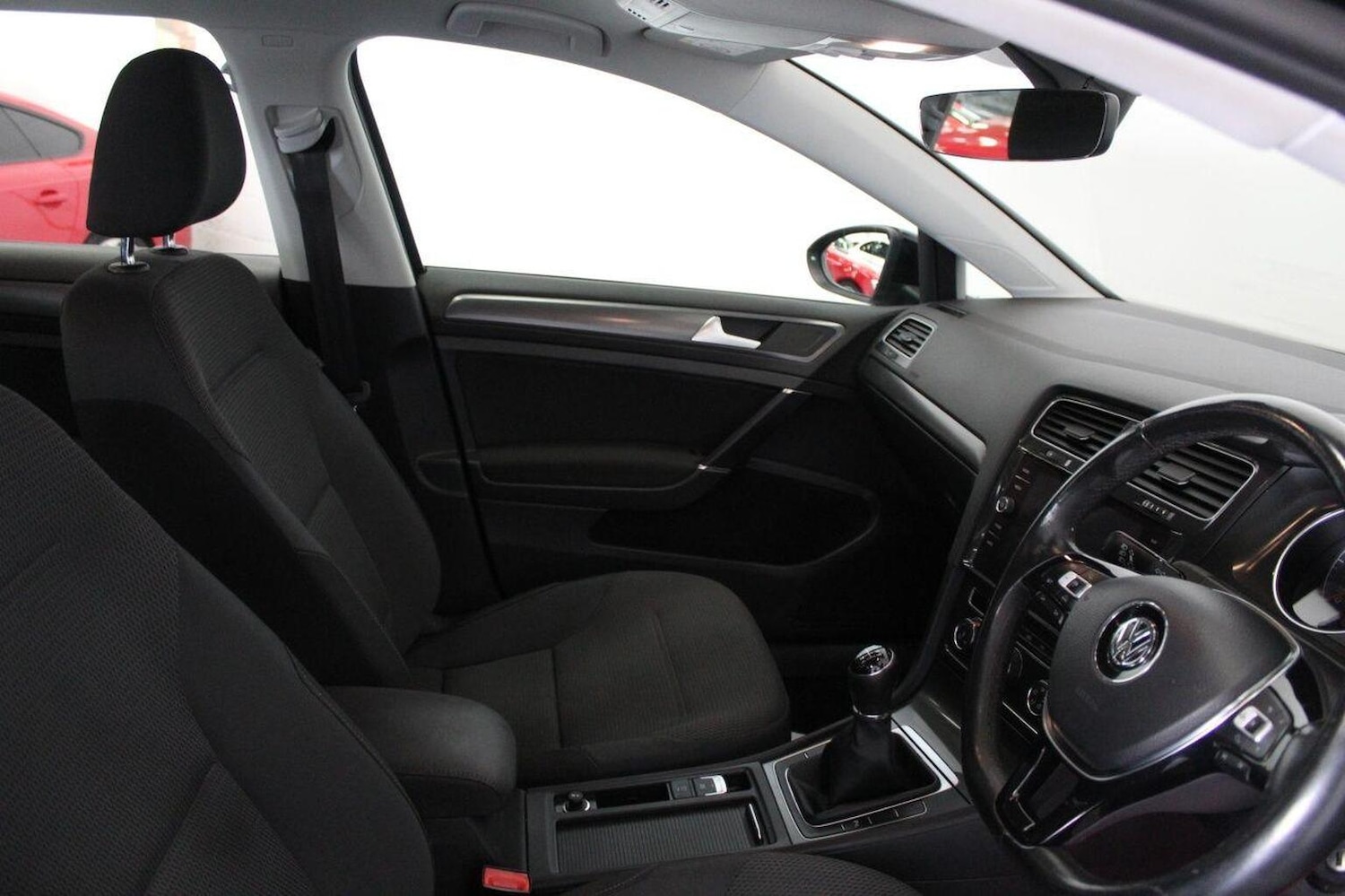 Used Volkswagen Golf 2017 for sale - 76793851: Photo 29