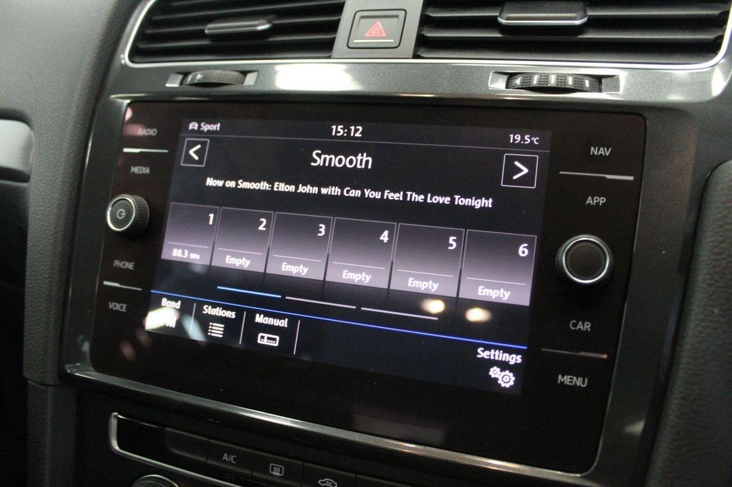 Used Volkswagen Golf 2017 for sale - 76793851: Photo 33