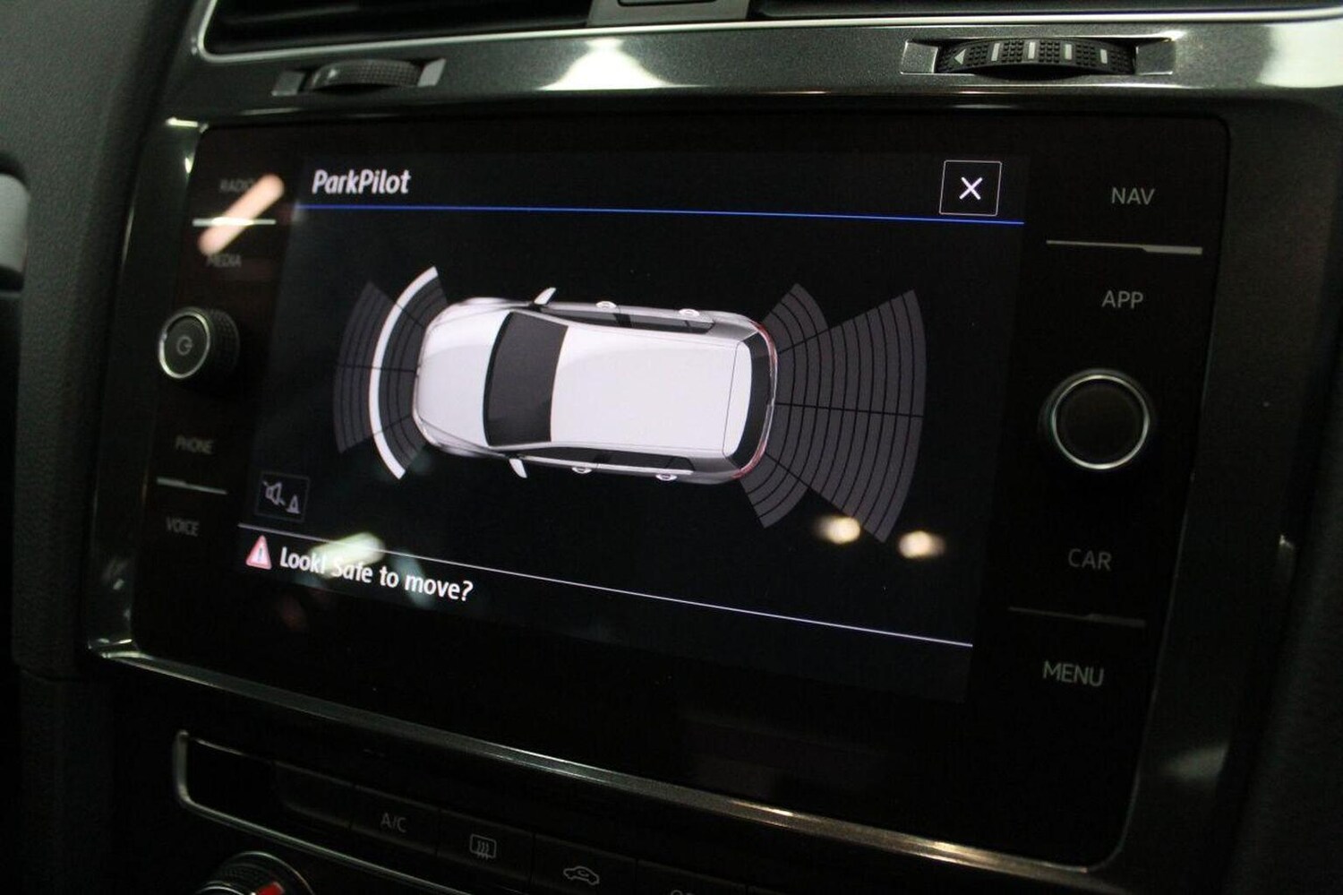 Used Volkswagen Golf 2017 for sale - 76793851: Photo 34