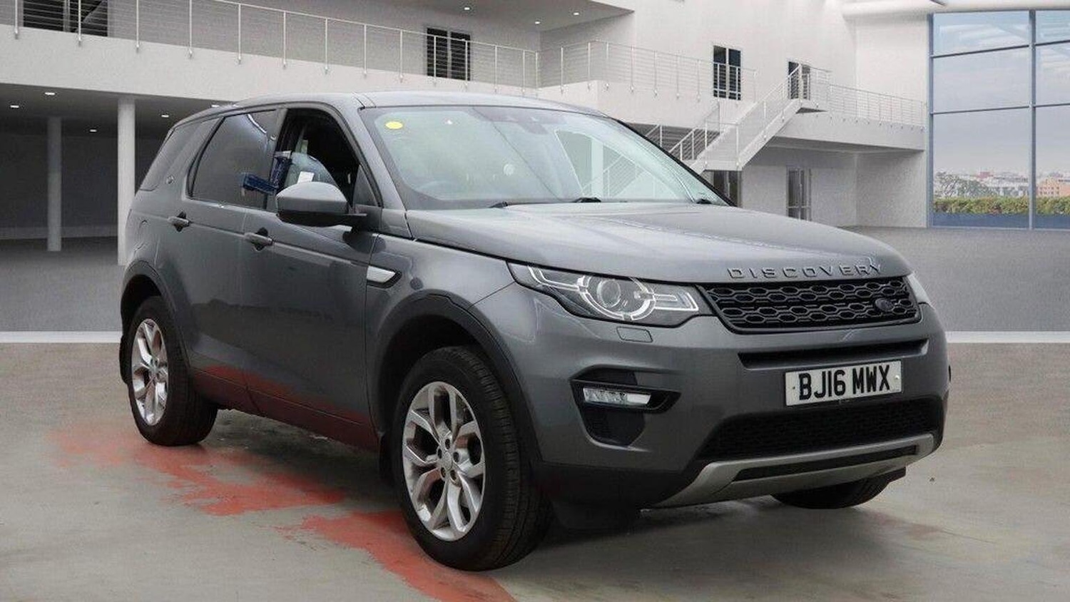 Used Land Rover Discovery Sport 2016 for sale - 76149269: Photo 1