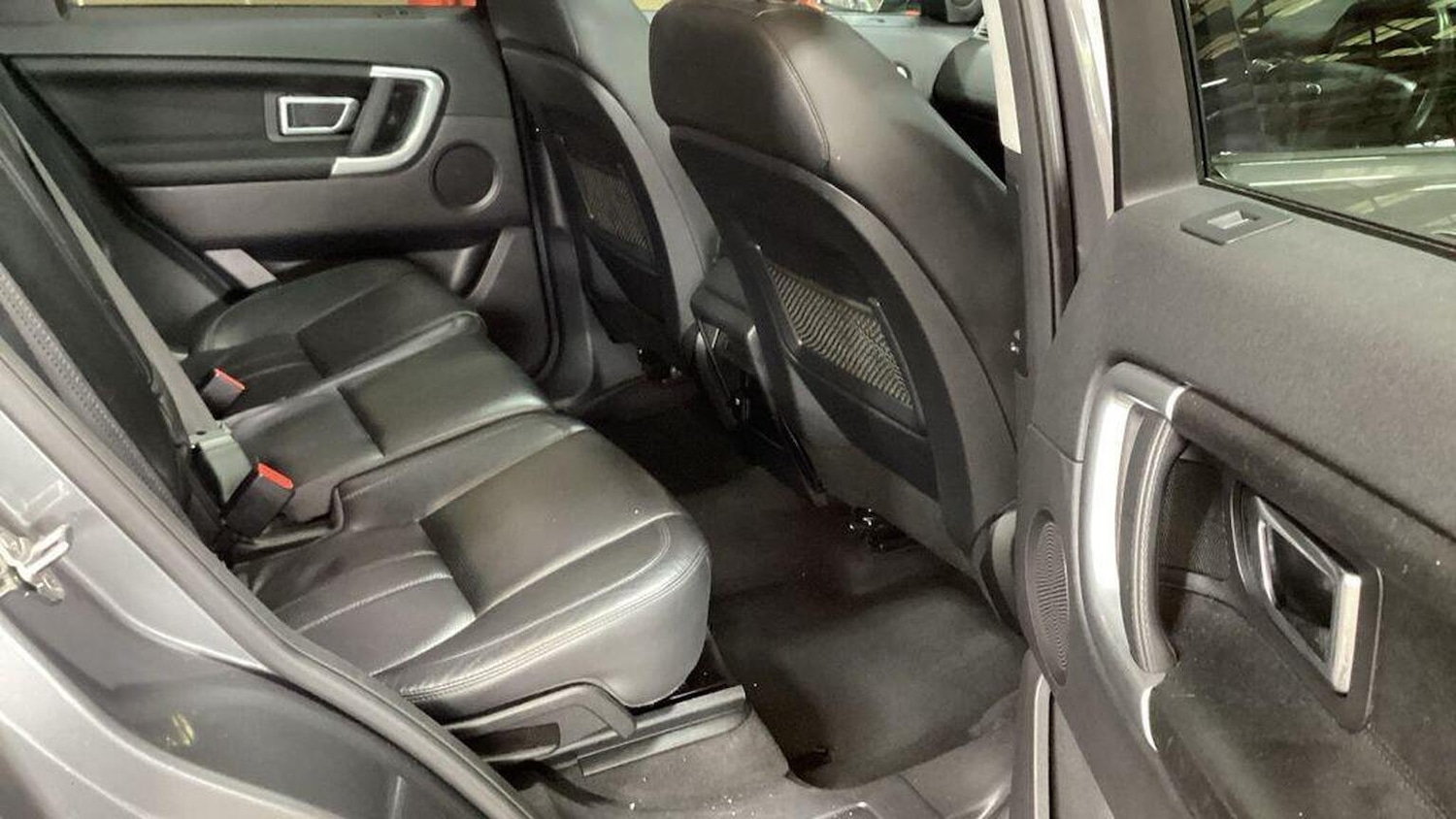 Used Land Rover Discovery Sport 2016 for sale - 76149269: Photo 11