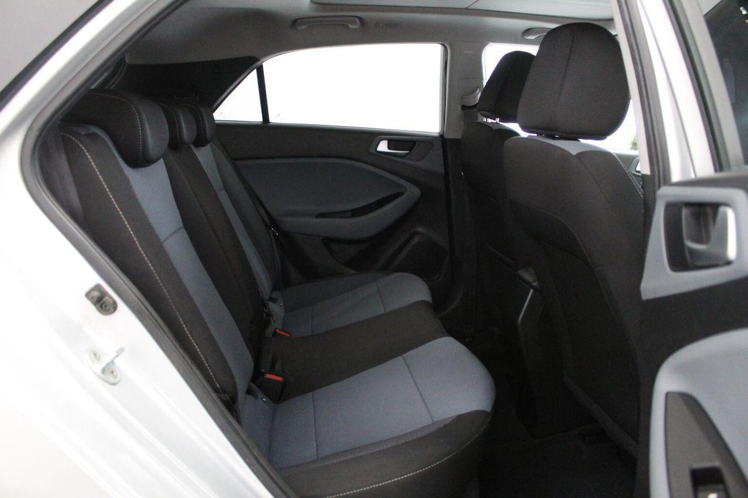 Used Hyundai i20 2016 for sale - 77707337: Photo 53