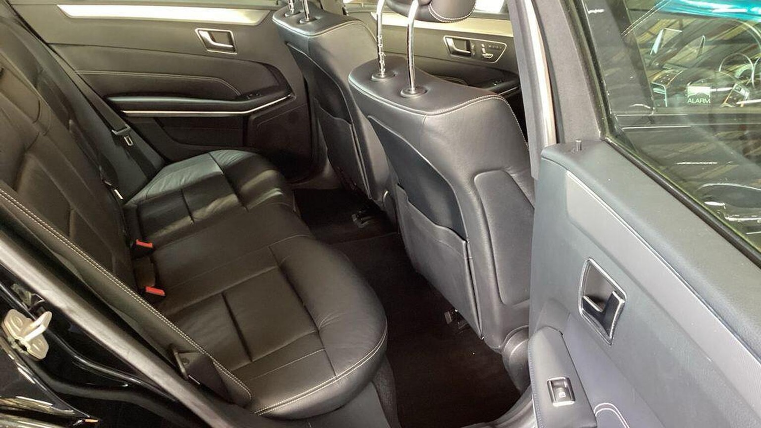 Used Mercedes-Benz E Class 2015 for sale - 77649528: Photo 12