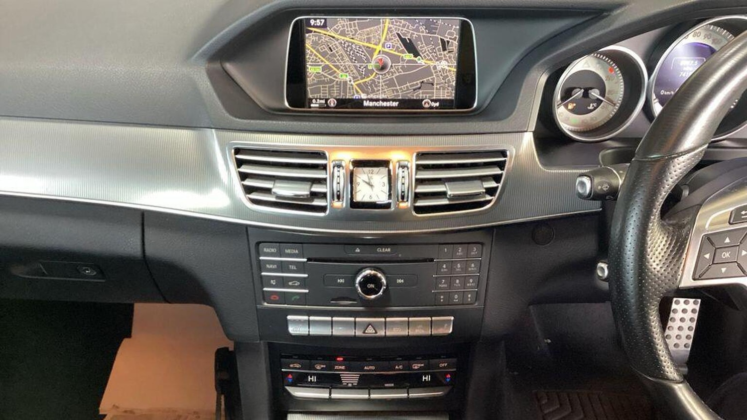 Used Mercedes-Benz E Class 2015 for sale - 77649528: Photo 17