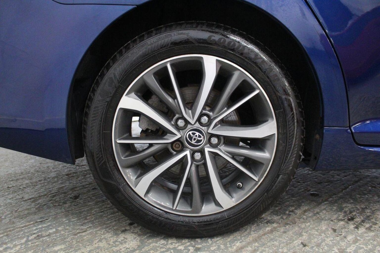 Used Toyota Avensis 2016 for sale - 77937920: Photo 55