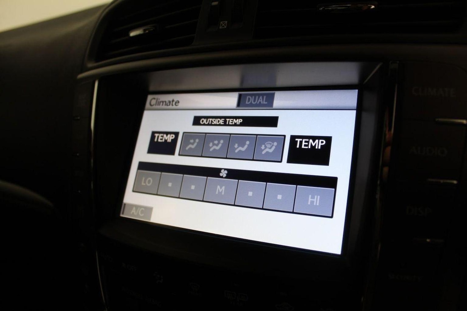 Used Lexus IS 2012 for sale - 77023162: Photo 39