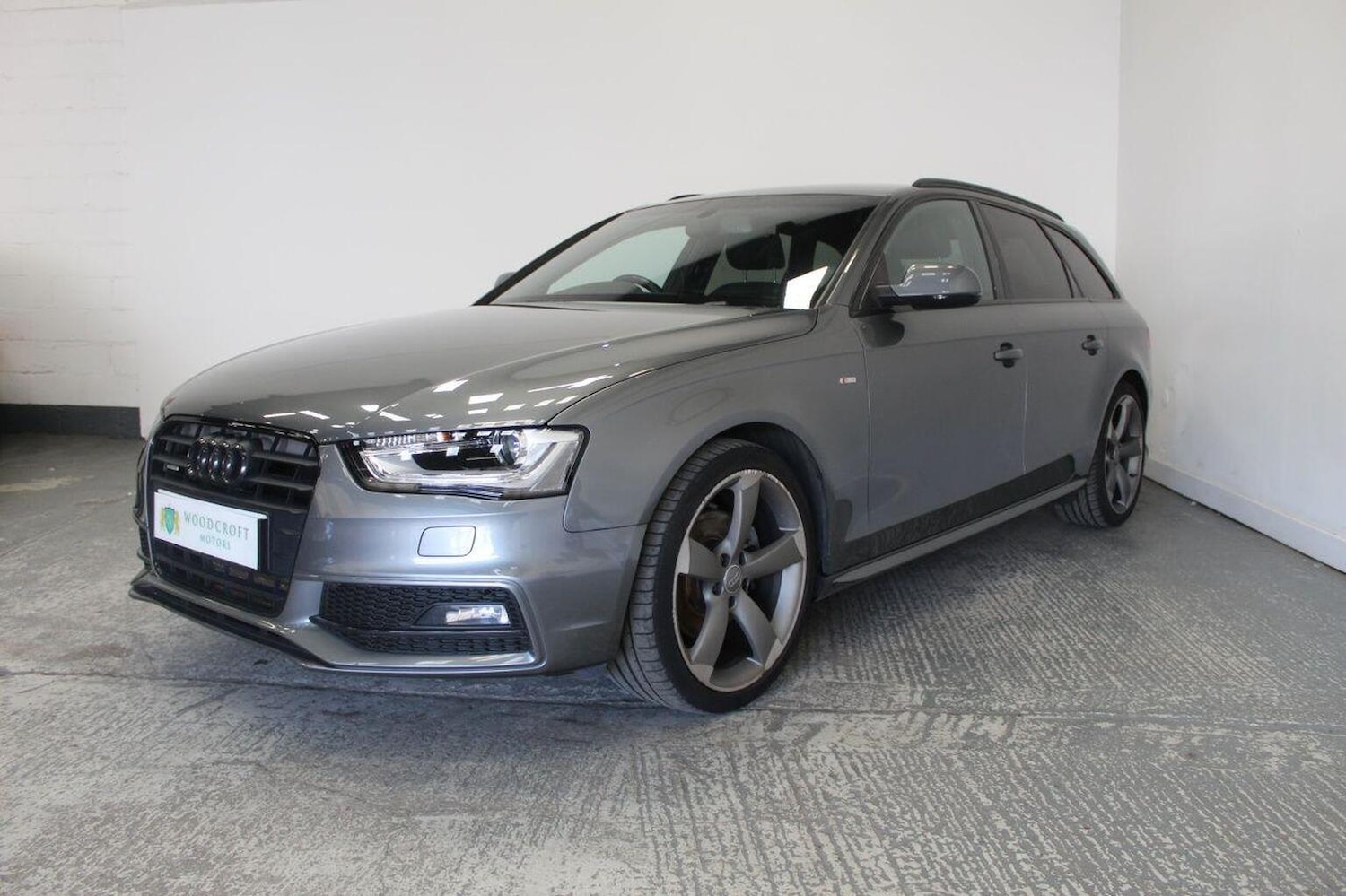 Used Audi A4 Avant 2015 for sale - 76231640: Photo 2