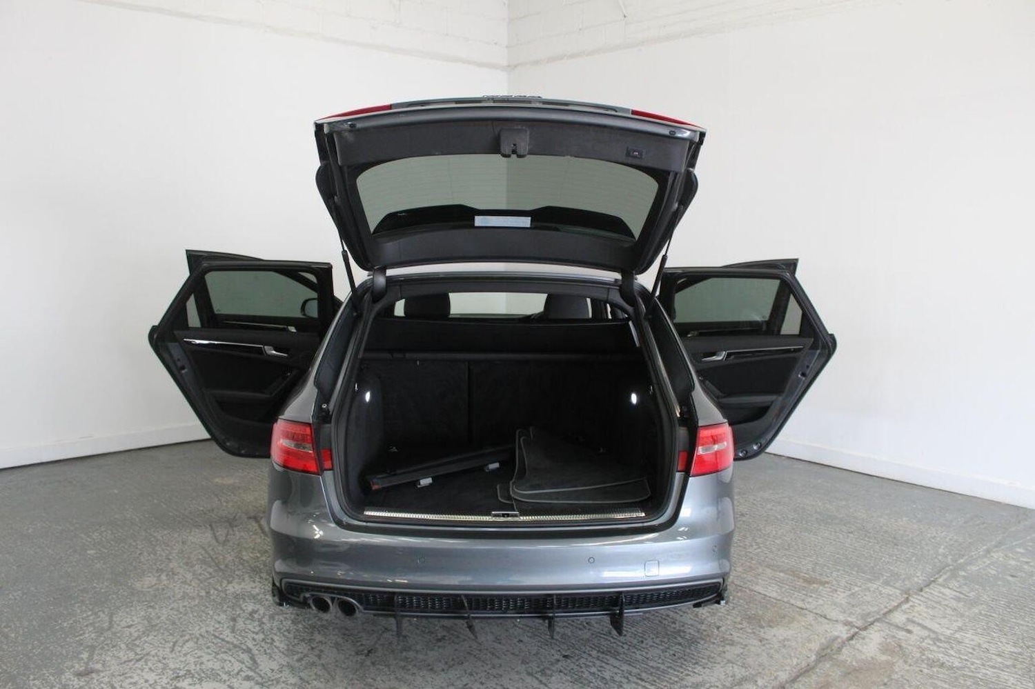 Used Audi A4 Avant 2015 for sale - 76231640: Photo 20