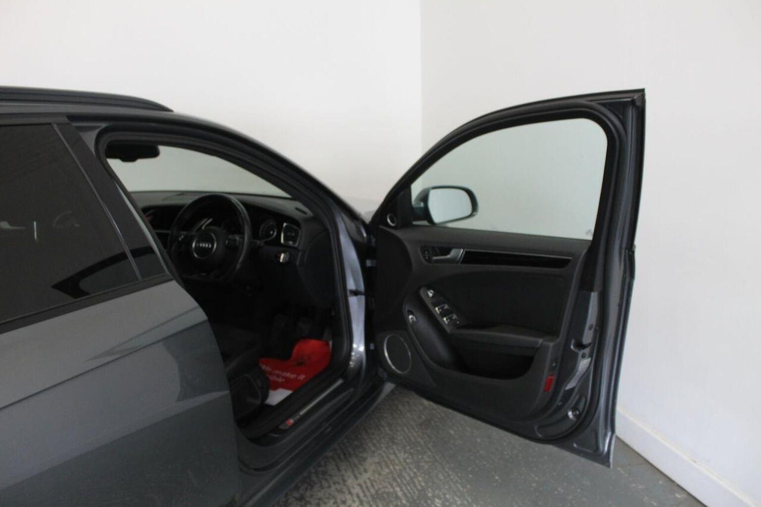 Used Audi A4 Avant 2015 for sale - 76231640: Photo 23