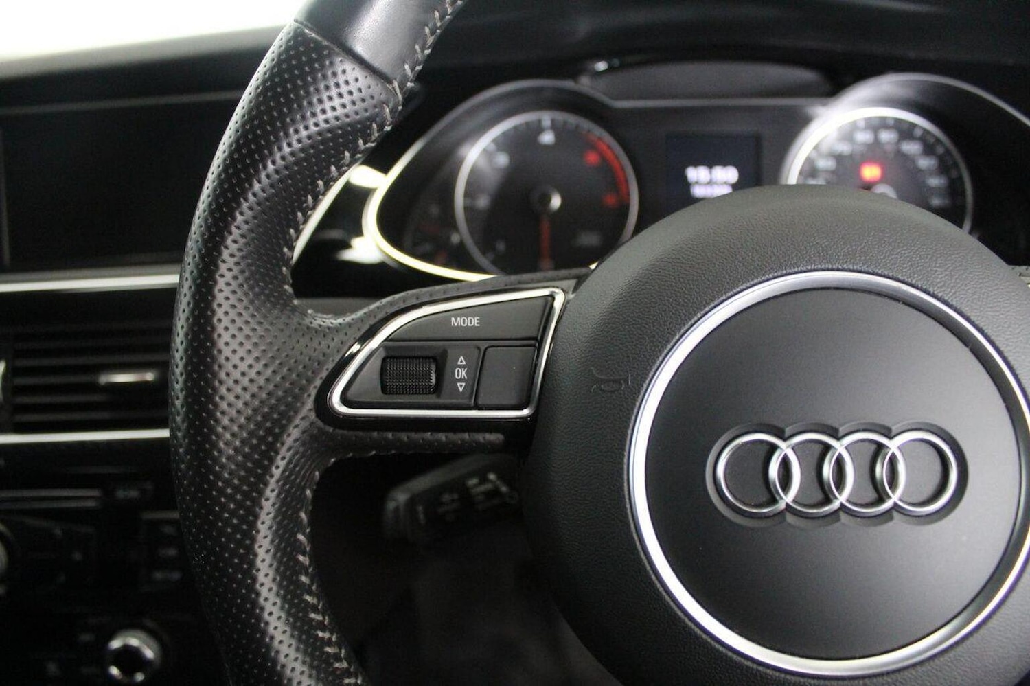 Used Audi A4 Avant 2015 for sale - 76231640: Photo 40