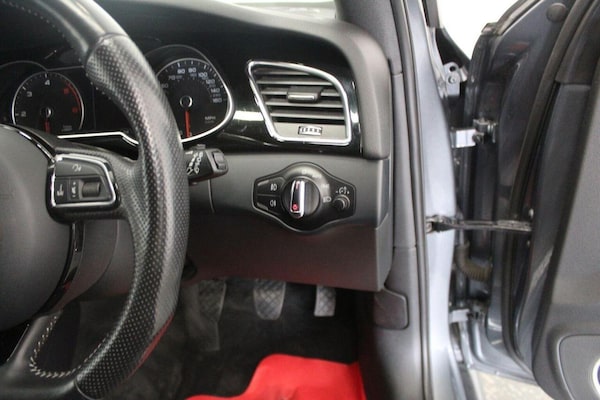 Used Audi A4 Avant 2015 for sale - 76231640: Photo 42