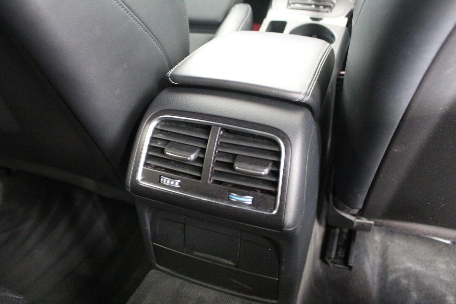 Used Audi A4 Avant 2015 for sale - 76231640: Photo 49