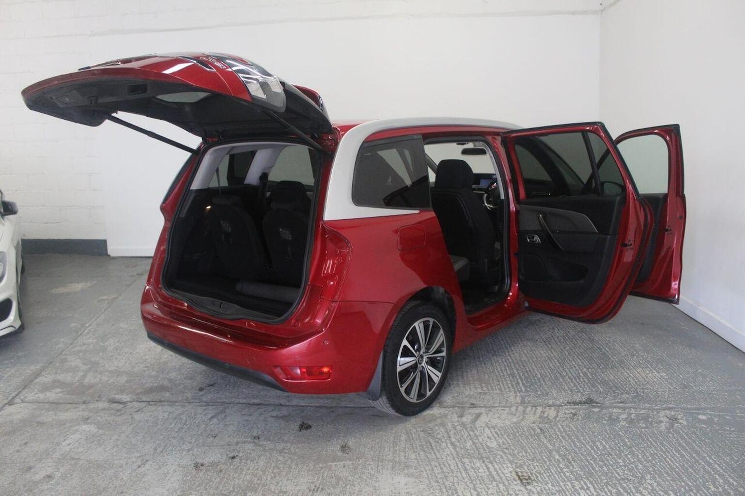 Used Citroen Grand C4 Picasso 2017 for sale - 77166150: Photo 22