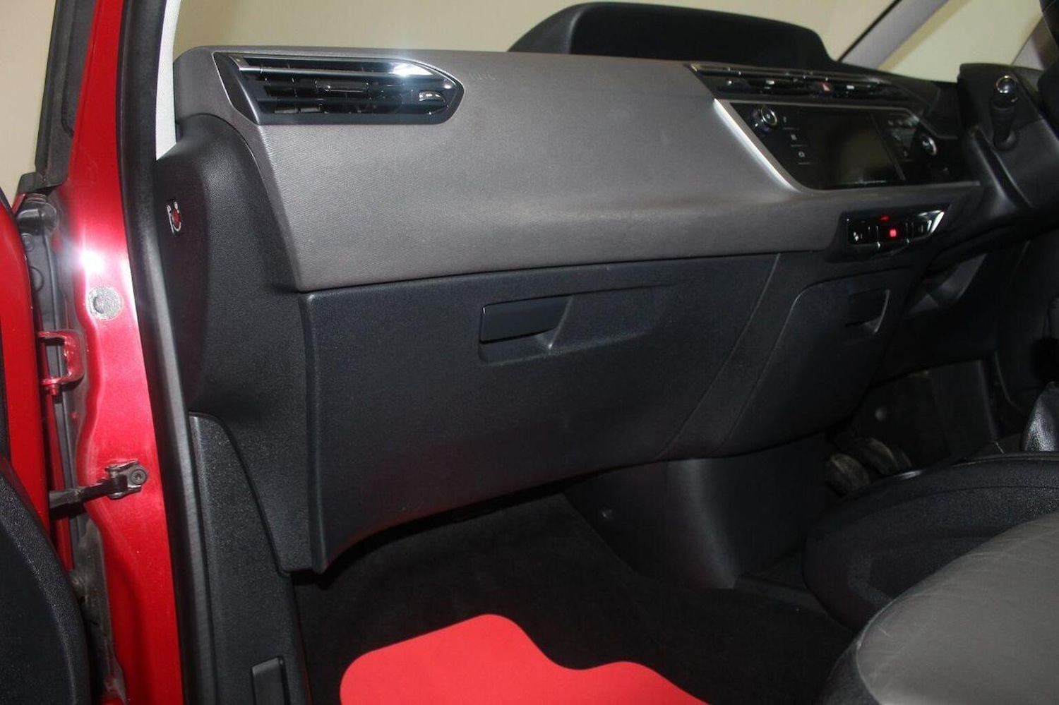 Used Citroen Grand C4 Picasso 2017 for sale - 77166150: Photo 31