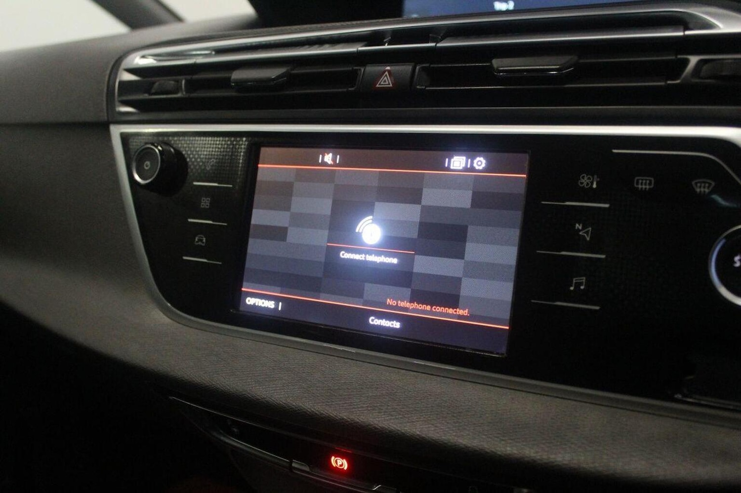 Used Citroen Grand C4 Picasso 2017 for sale - 77166150: Photo 41