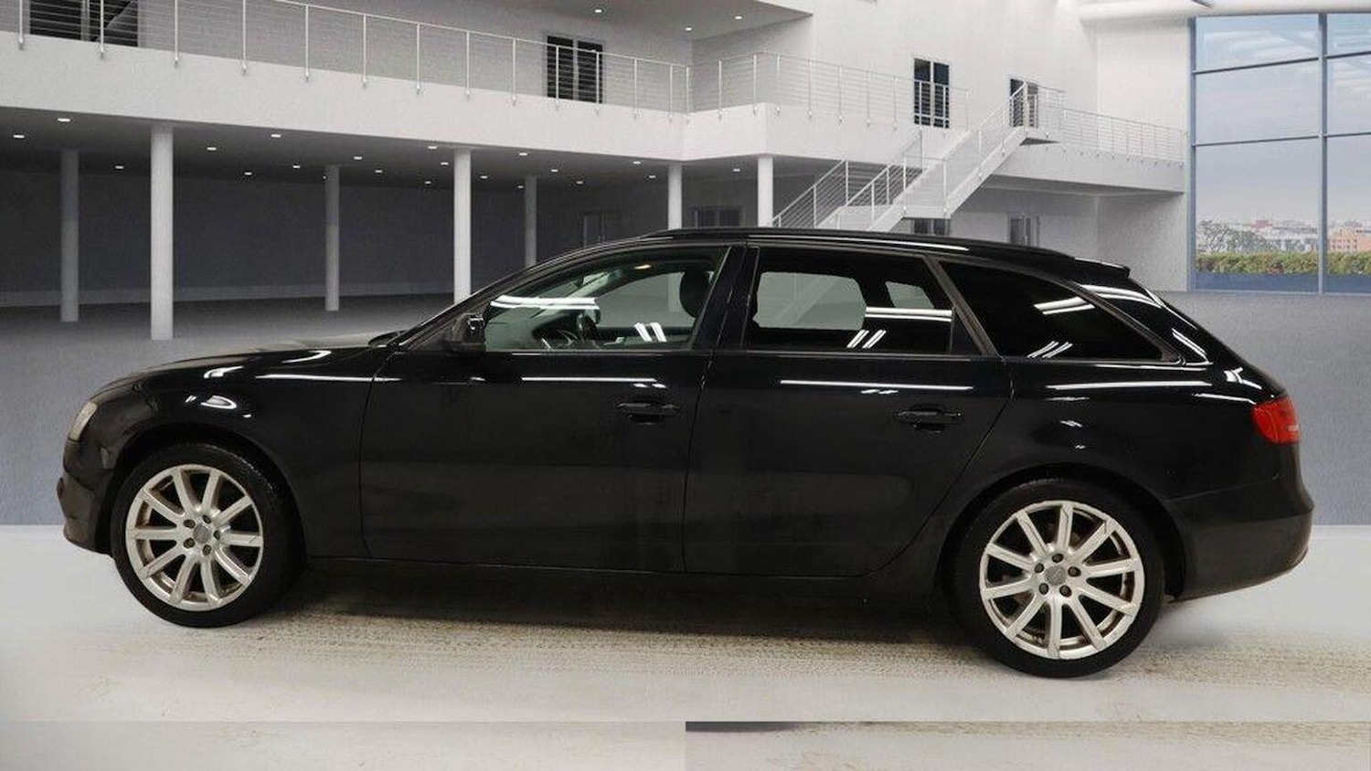 Used Audi A4 Avant 2015 for sale - 76935317: Photo 7