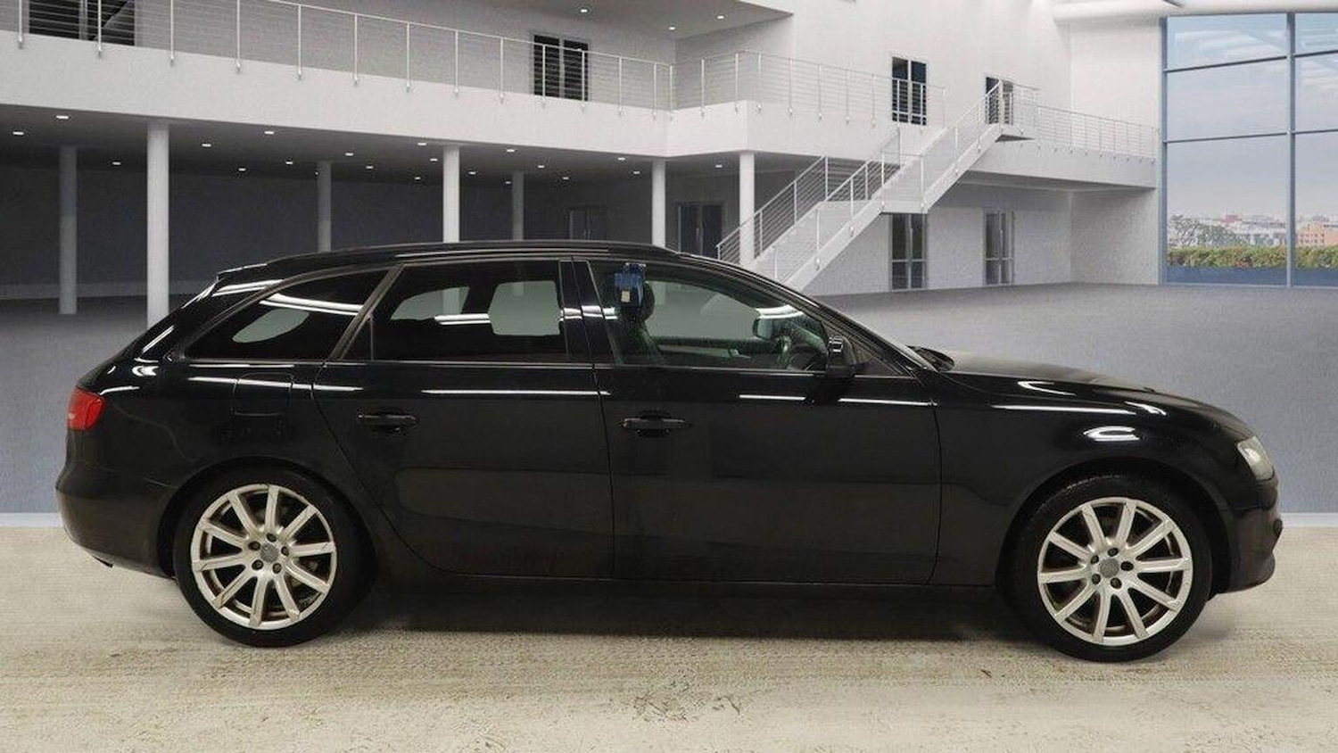 Used Audi A4 Avant 2015 for sale - 76935317: Photo 8