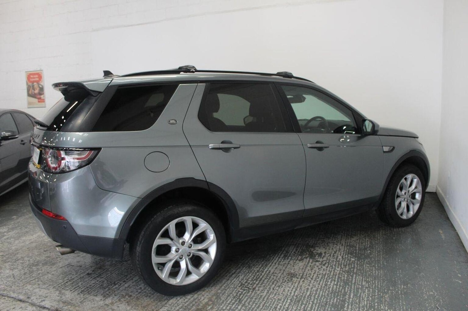 Used Land Rover Discovery Sport 2015 for sale - 77162205: Photo 11