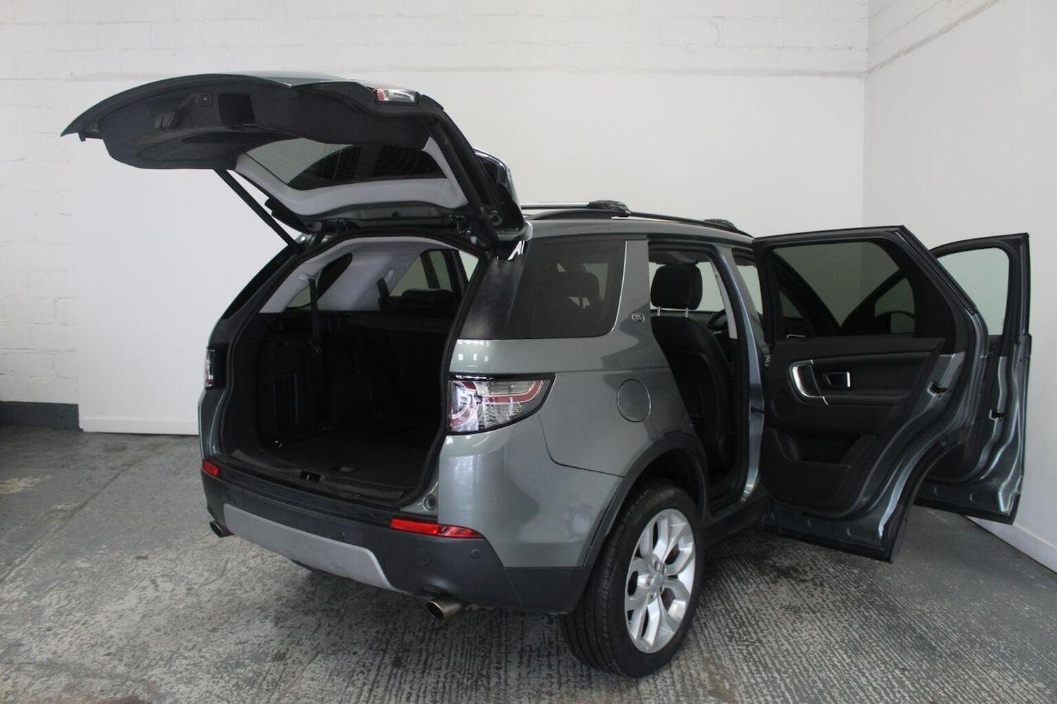 Used Land Rover Discovery Sport 2015 for sale - 77162205: Photo 22
