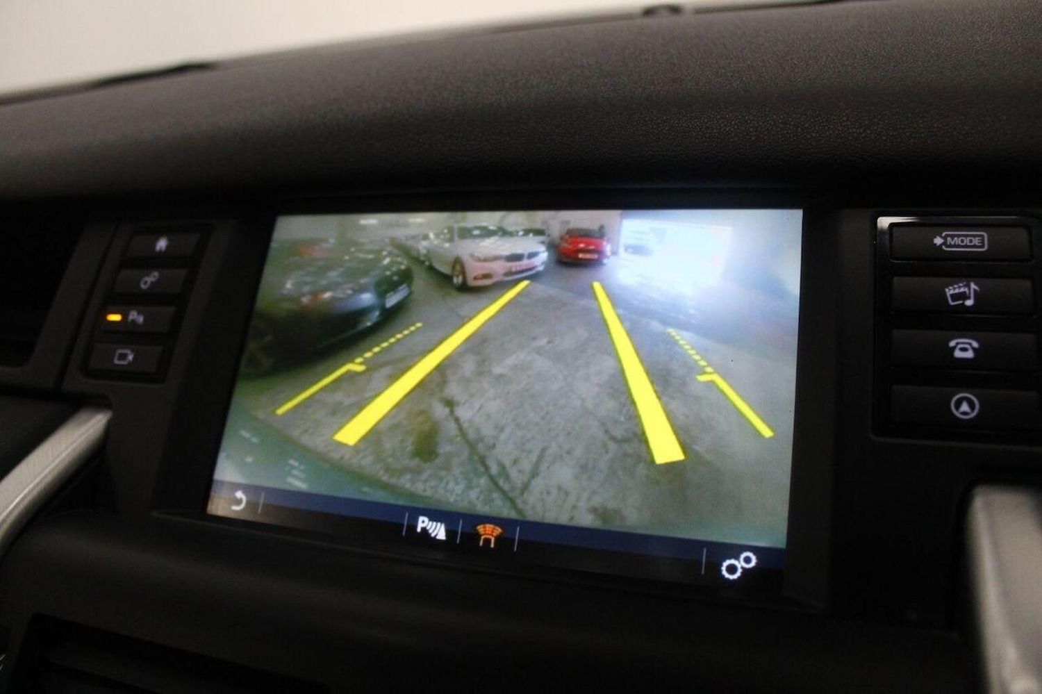 Used Land Rover Discovery Sport 2015 for sale - 77162205: Photo 46