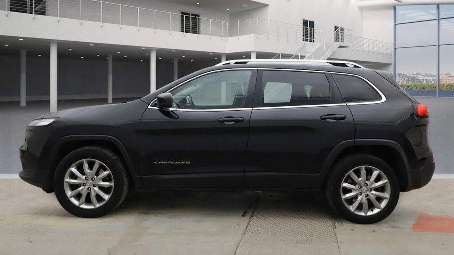 Used Jeep Cherokee 2017 for sale - 77590114: Photo 8