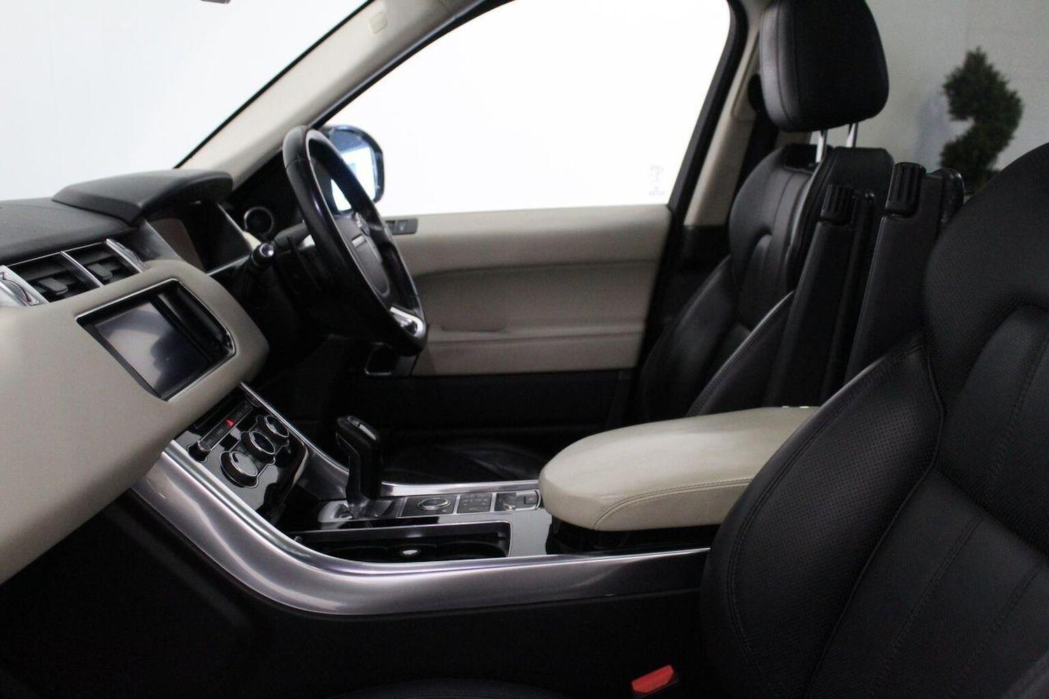 Used Land Rover Range Rover Sport 2014 for sale - 77938044: Photo 41