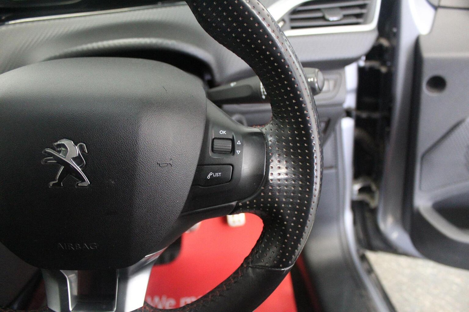 Used Peugeot 2008 2017 for sale - 77937834: Photo 46