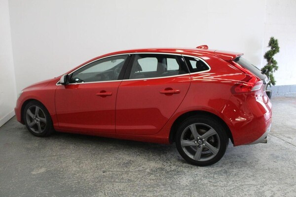 Used Volvo V40 2016 for sale - 75529852: Photo 10
