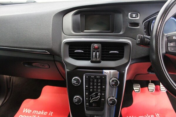 Used Volvo V40 2016 for sale - 75529852: Photo 31