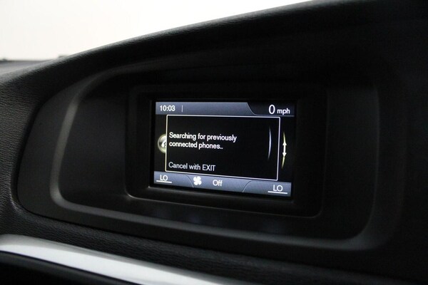 Used Volvo V40 2016 for sale - 75529852: Photo 33