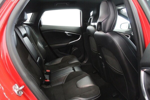 Used Volvo V40 2016 for sale - 75529852: Photo 48