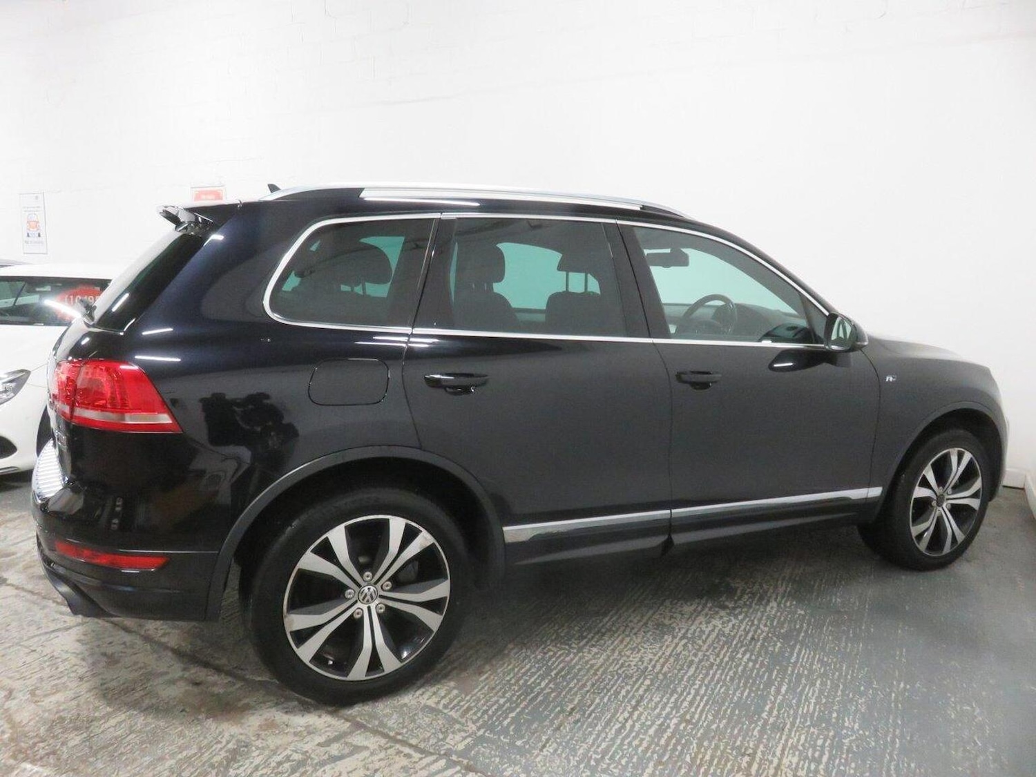 Used Volkswagen Touareg 2014 for sale - 76924407: Photo 11