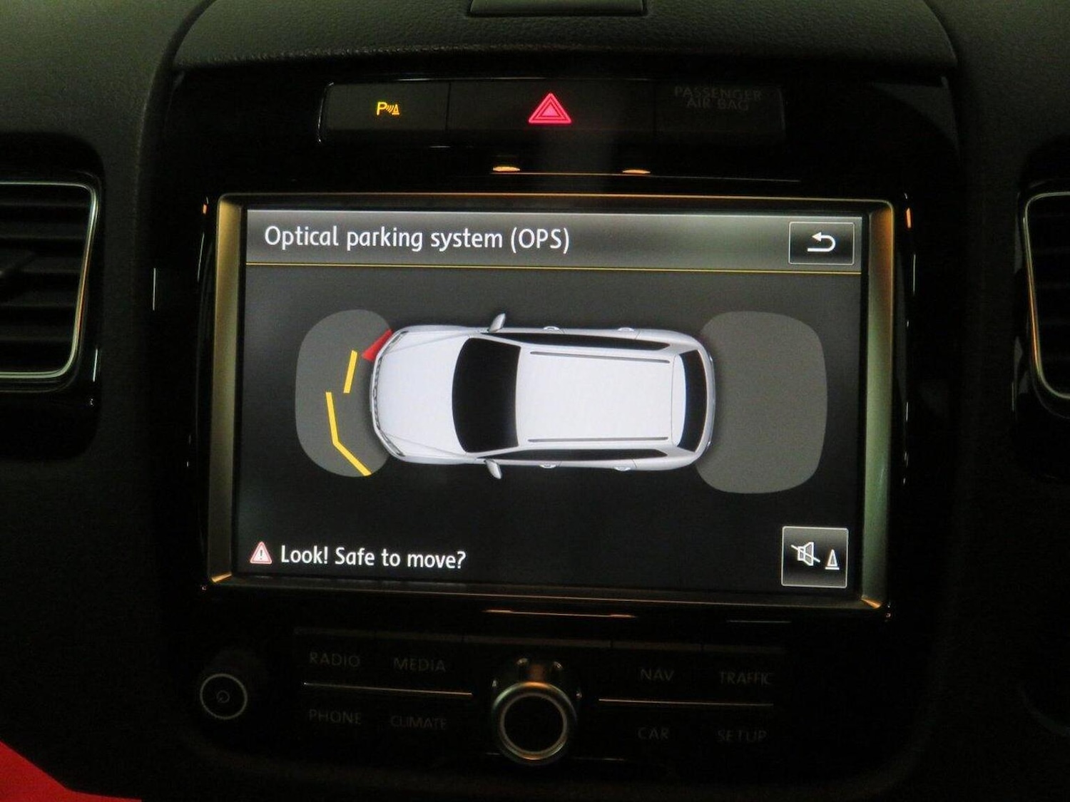 Used Volkswagen Touareg 2014 for sale - 76924407: Photo 38