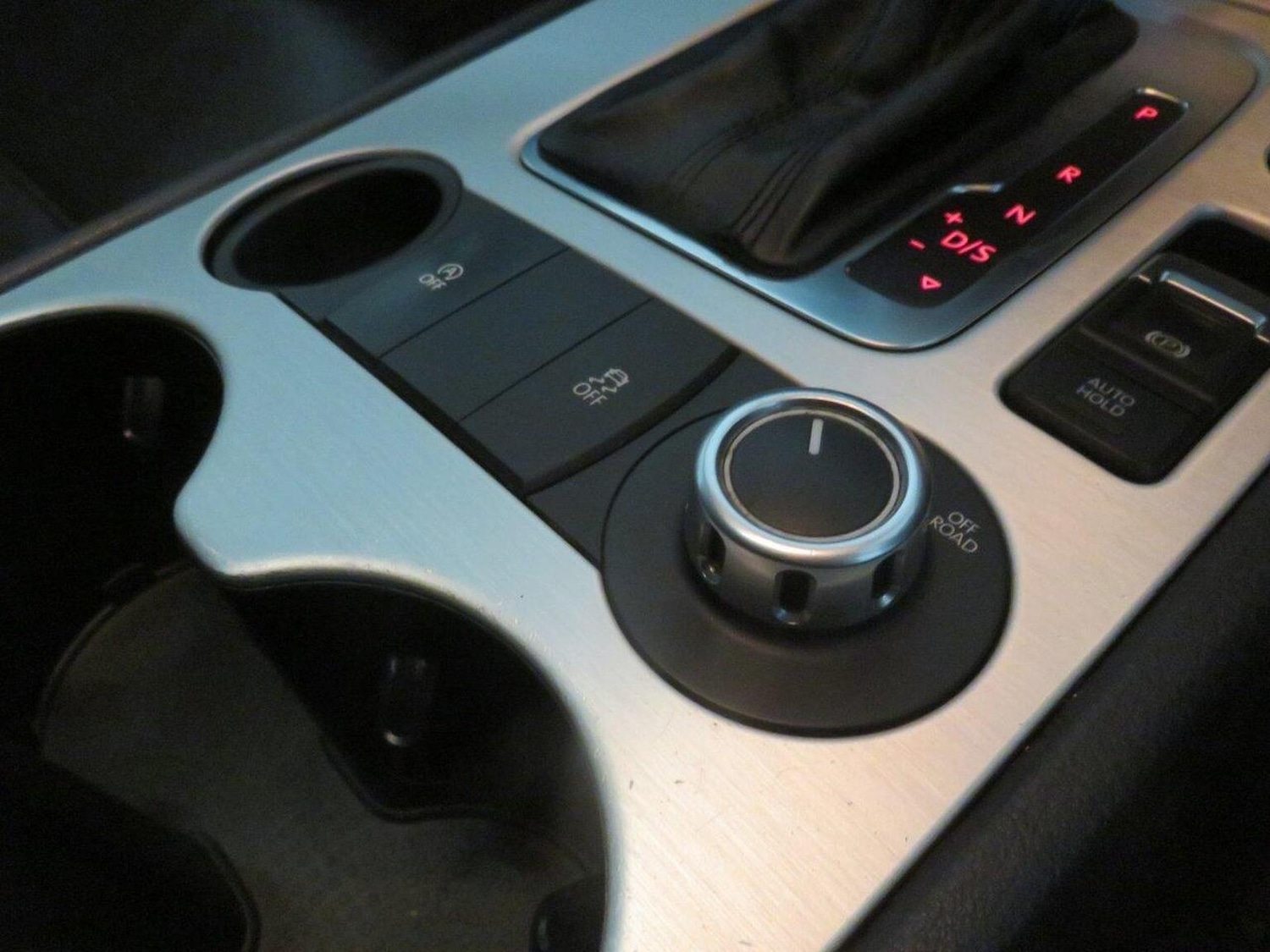 Used Volkswagen Touareg 2014 for sale - 76924407: Photo 45