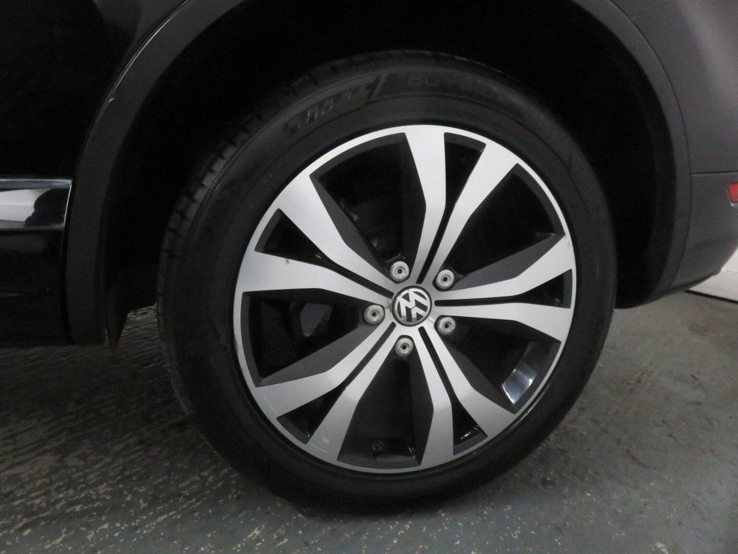 Used Volkswagen Touareg 2014 for sale - 76924407: Photo 63