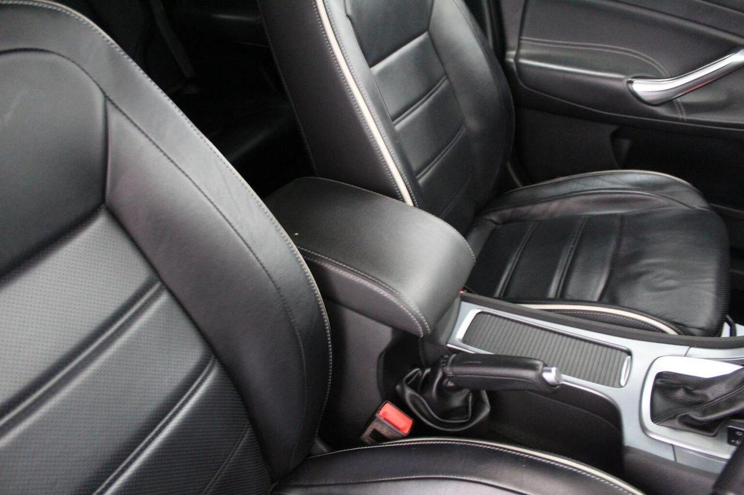 Used Ford Mondeo 2014 for sale - 76471224: Photo 38